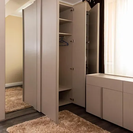 Apartment 602 Str Opera *